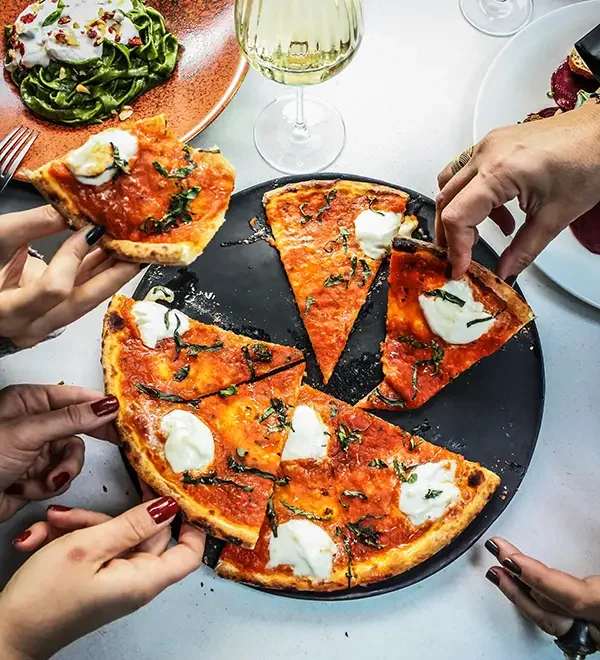 Pizzer&iacute;a con aut&eacute;ntica comida italiana